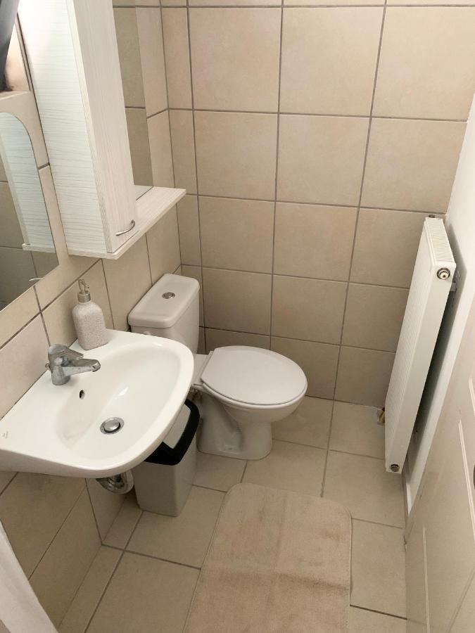 Confidential Apartment, Prime Location Atena Exterior foto